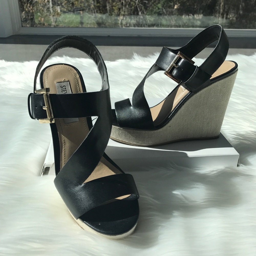 Steve Madden Ellie Wedge